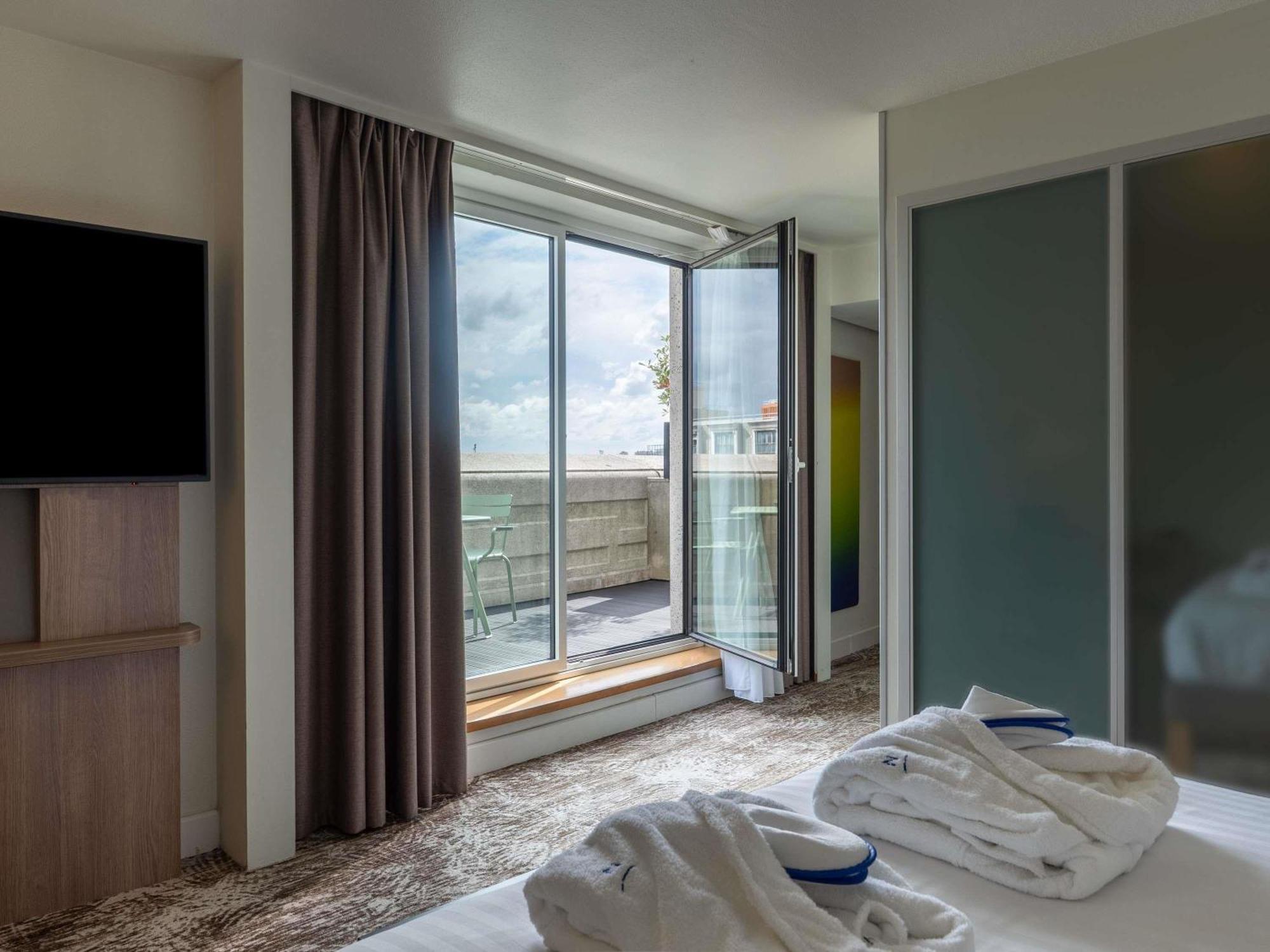 Executive Double Room Queen Size Bed Terrace,1742573947:JPEG