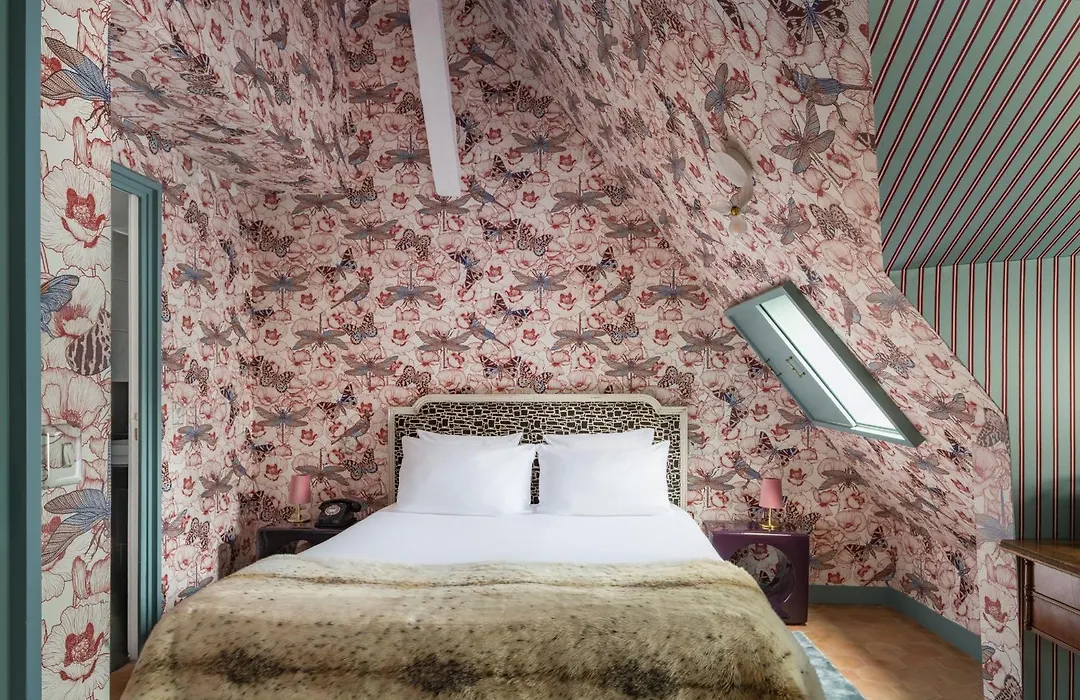 Hotel Du Petit Moulin, Haute Couture Hotel By Lacroix-1