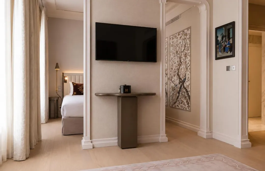 Hotel De Montesquieu-1