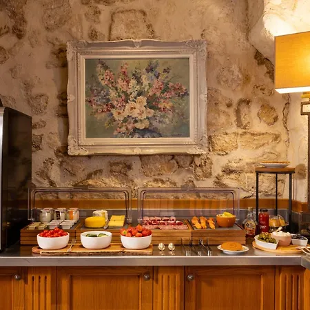 Hotel Le Relais Des Halles-3